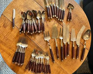 #77A - $150 - Thailand cocktail entertainment set