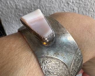 #H - $120 - Sterling Cuff Mother of Pearl 53.89 grms 2.25"