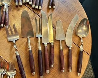 #77A - $150 - Thailand cocktail entertainment set