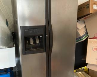 #57 $400	Kenmore Elite side x side refrigerator freezer. Model # 53706201 2002 	
