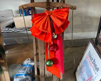 $70 $70 #66	Vintage wood sled
