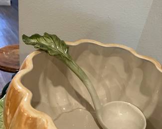 #69 - $120 - Fitz & Floyd pumpkin soup tureen 