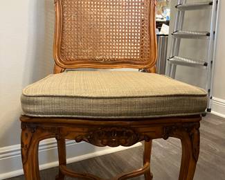 #1 $1600 Marchetti Solid Wood Dining Table 87wx48dx31h	
6 Dining chairs 2w/ arms.   (1 chair damaged) 20wx17dx37h                                                 	                    
Italian craftsmanship furniture - Domo.com/designer/Giordana-marchetti