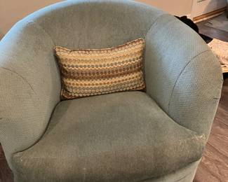 #11 $150 1 Swivel green chair 36wx36dx32h.