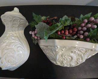 Porcelain Faux Fountain Grape Pocket