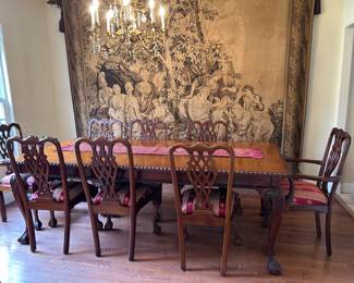 Dining table & 8 chairs