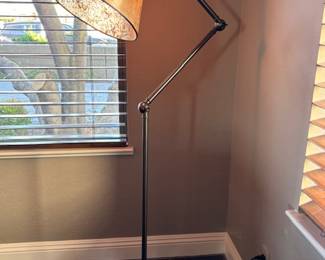 Floor lamp