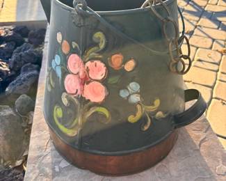 Metal watering can 