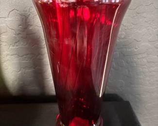 Red glass vase 