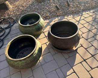 Water hose pots 