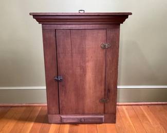 Primitive hanging cupbaord