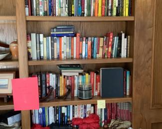 Large variety of hard back and soft back books plus coffeetable and travel books