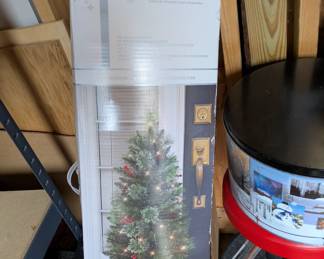 Holiday porch tree