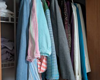 Ladies suits & blouses
