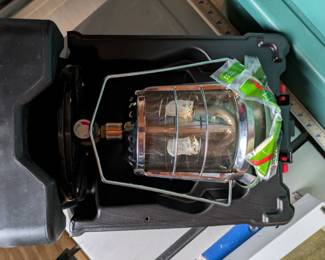 Coleman portable propane lamp