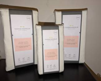 Queen size new bed sheet set