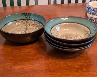 Gorgeous Mikasa 'Song bird' bowls
