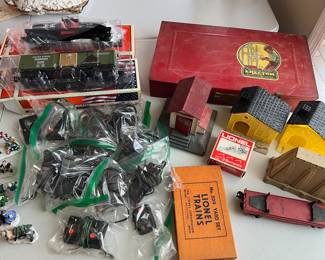 Model railroad accessories
