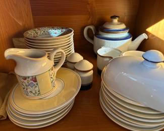 Villeroy & Boch - Virginia dish set (made in Germany)