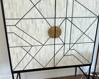 Decorative side cabinet