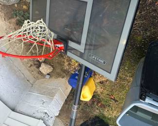 Basketball hoop