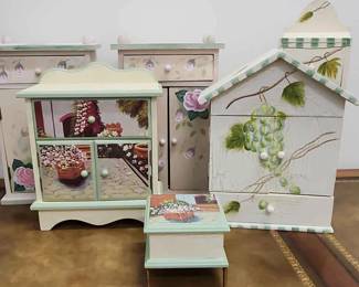 White Decorative Set