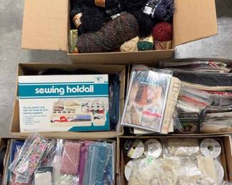 Big Lot Of Sewing Stuff