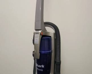 Shark Retractor EuroPro Vacuum 