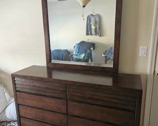 Three piece dark wood bedroom set $150