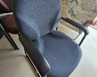 Office desk chair like new $25
Contoured for your back and butt