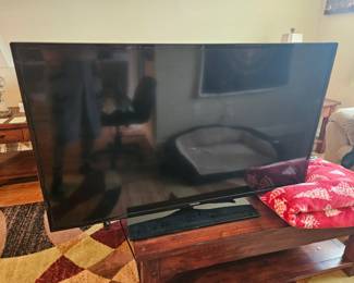 Samsung 50-in Smart TV,
$125.00 with remote control
Model no. Un50J6200
Discount price is $65