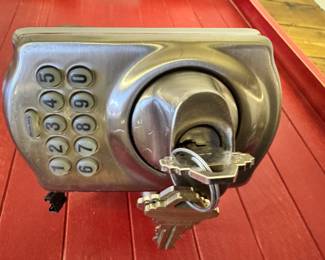 Coded with keys door lock