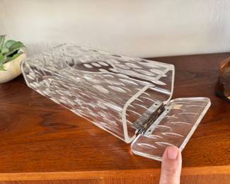 LOVE this cut lucite like (?) vintage tissue holder