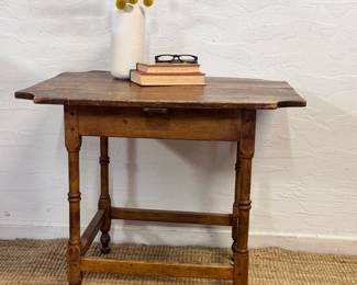 Cute Lil Antique Table 