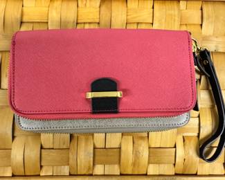 Like new zippered wallet