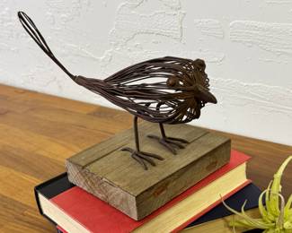 Birdy wire sculpture