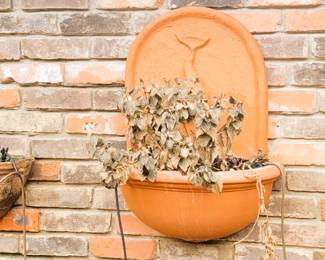 Wall planter pockets