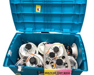 Tote New Screw into Existing Ceiling Fixture LED Lights