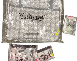 Thirty-One Bags Totes Zips Thermals Check the Photos