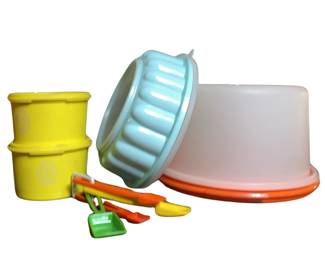 Vintage Tupperware Pie Cake Jello Small Canisters Harvest Gold