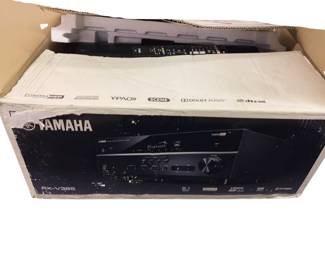 Yamaha Natural Sound A/V Receiver RX-V483 with REMOTE Original Box