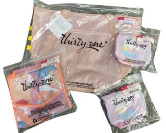 Thirty-One Bags Totes Zips Thermals Check the Photos