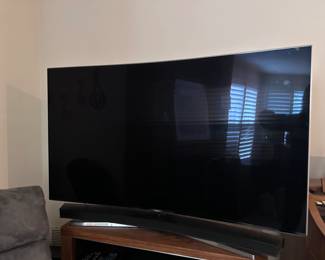 Samsung 55" curved Smart TV with sound speaker 