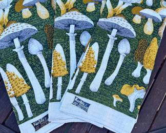 Never used  1970's kitchen linen