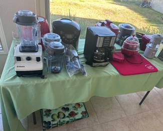 So many like new appliances. 