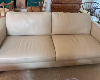 Beautiful cream, leather sofa in great condition