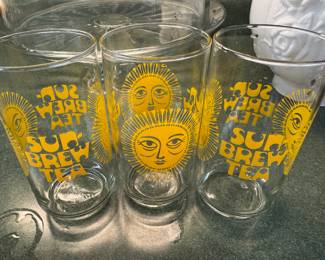 3 Vintage “Sun Brew tea”