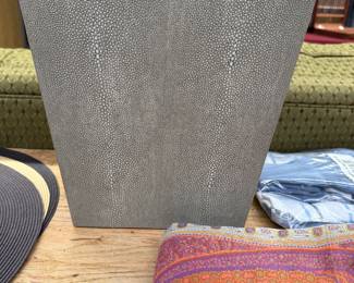 Pigeon and Poodle Waste Can