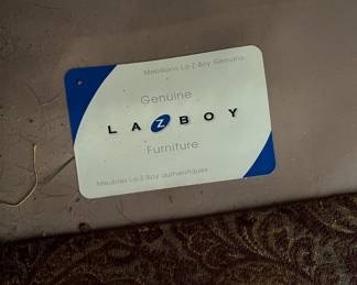 La-Z-Boy Stuffed Sofa w/Pillows,