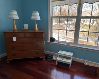 Lamps, Dresser